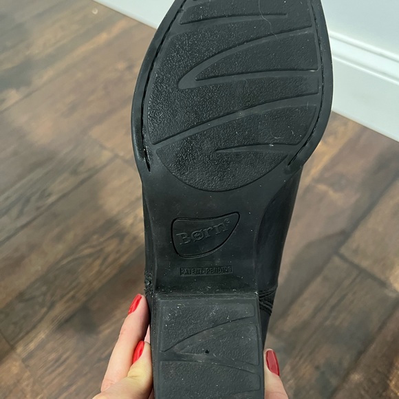 BORN Black leather boots. Born. Size 10M - Picture 3 of 6